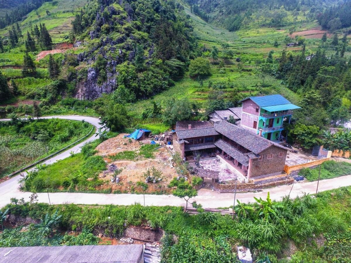 Dinh Da H'Mong - Karsterly Rock Lodge Đồng Văn Ngoại thất bức ảnh